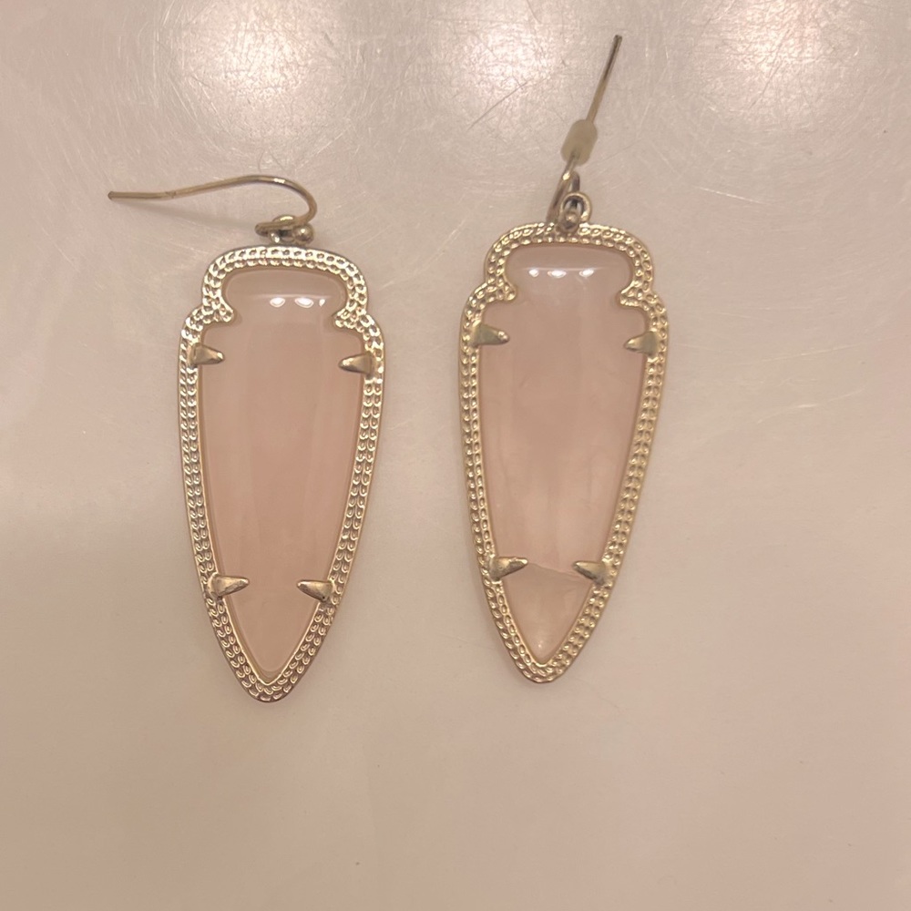 Kendra Scott Rose Quartz Arrowhead